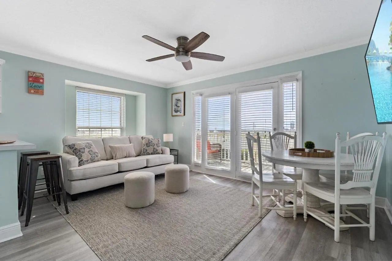 Summer Breeze 101 Destin Holiday home